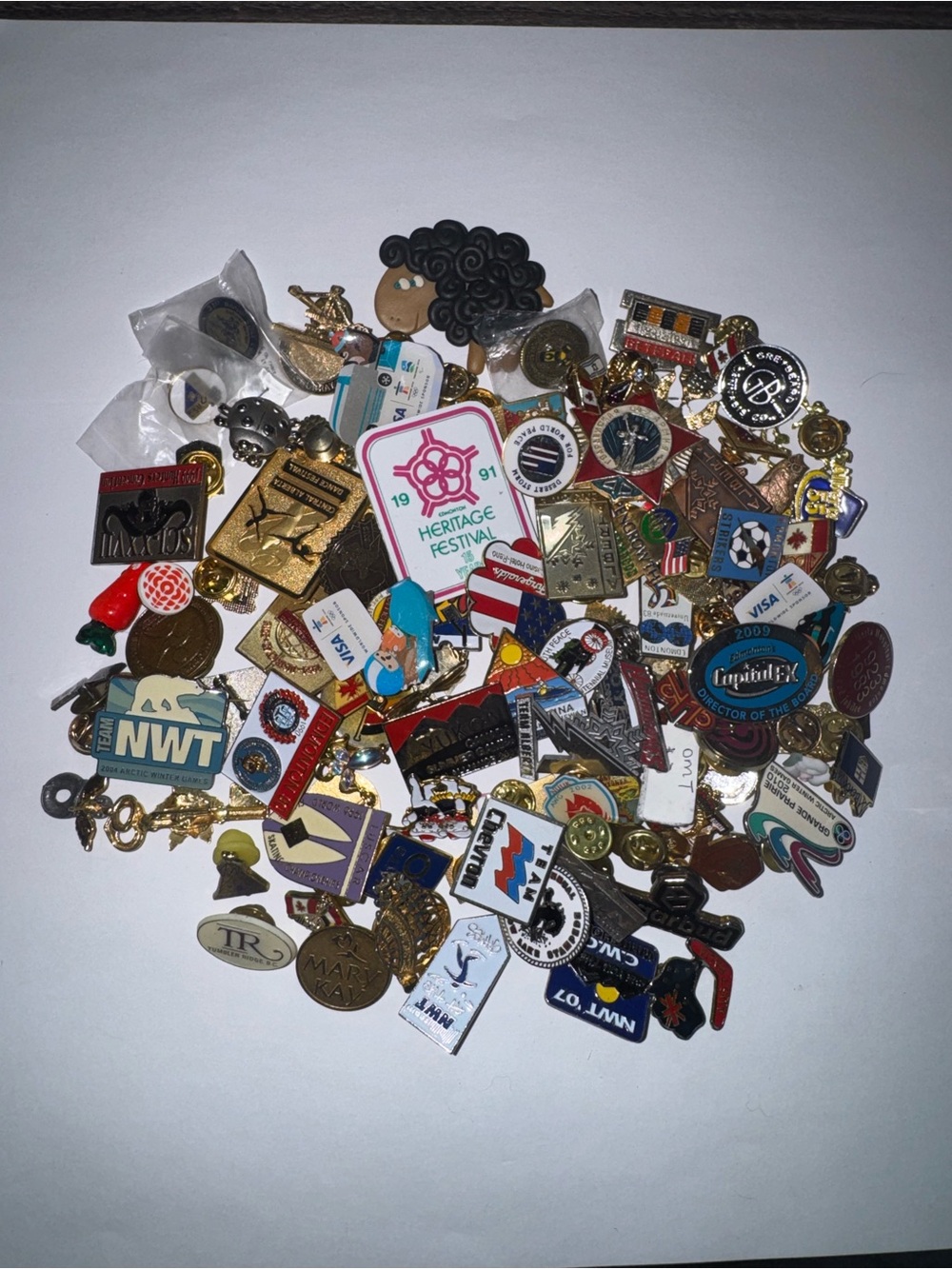 102 Assorted Commemorative Pin Collection Vintage Collector